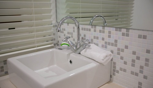 Habitación individual, baño compartido