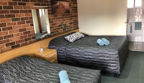 Habitación estándar, no fumadores (Queen Twin/Triple Room)
