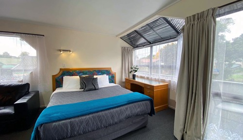 Estudio (Corporate Studio)