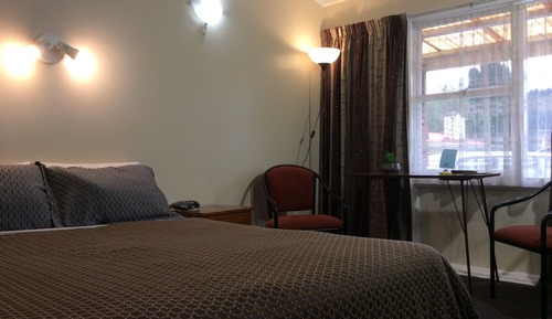 Estudio básico, 1 cama de matrimonio