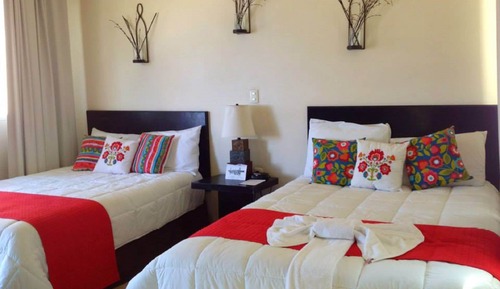 Habitación estándar, 2 camas dobles, vistas al mar