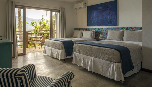 Habitación triple familiar, baño privado