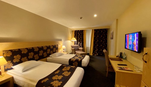 Habitación estándar con 1 cama doble o 2 individuales