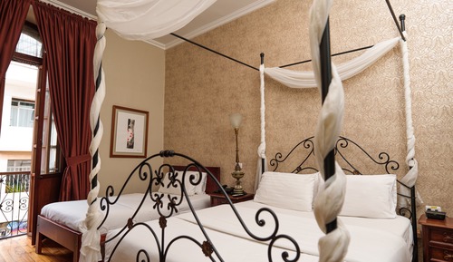 Habitación con 2 camas individuales