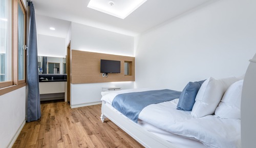 Villa Premier, 3 habitaciones, piscina privada (90PY NaSinBi)