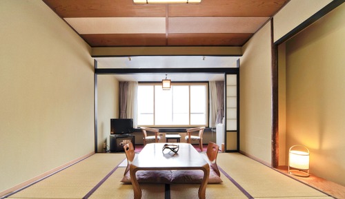 Habitación cuádruple estándar, no fumadores, baño compartido