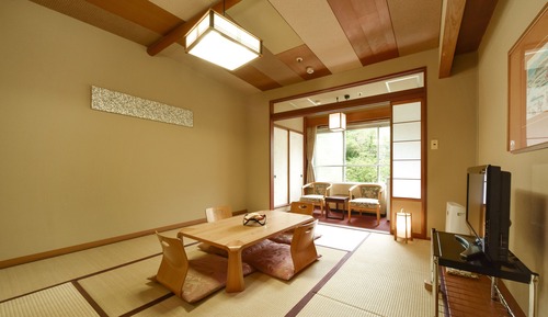 Habitación cuádruple económica, no fumadores, baño compartido