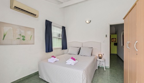 Apartamento, 2 habitaciones, vistas a la piscina