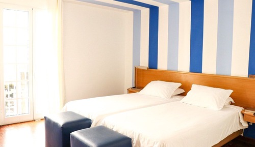 Habitación con 1 cama doble o 2 individuales