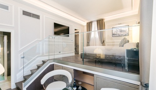 Habitación Deluxe con 1 cama doble o 2 individuales, bañera de hidromasaje