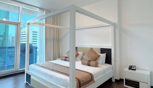 Grand Suite with Burj Khalifa View