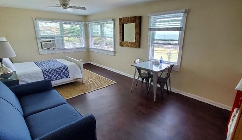 Suite exclusiva, baño privado, vistas a la bahía