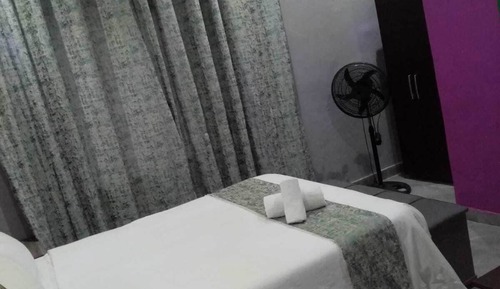 Habitación clásica doble, 1 cama doble, frigorífico, vistas al jardín