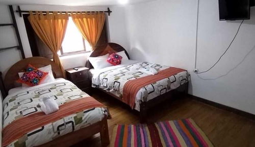 Habitación clásica con 2 camas individuales
