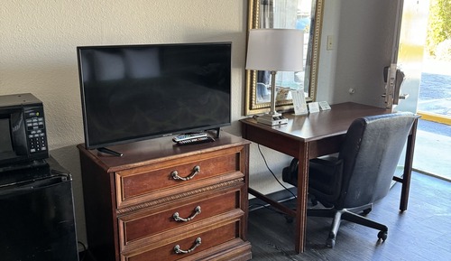 Habitación básica, 1 cama de matrimonio grande, no fumadores