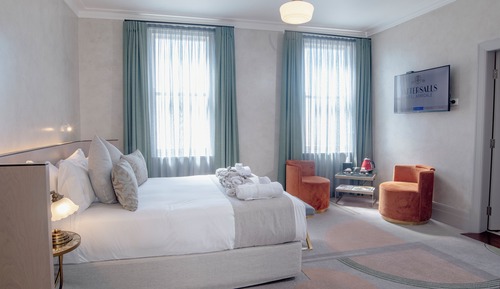 Habitación superior, 1 cama de matrimonio, accesible para personas con discapacidad