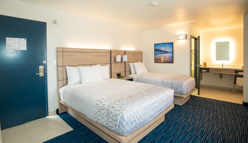 Premium Room One Queen and One Twin Bed