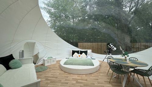 Tienda familiar, vistas al río