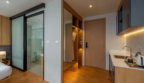 Habitación Deluxe, 1 cama de matrimonio grande, acceso a la piscina