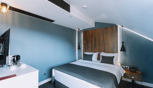 Habitación Confort con 1 cama doble o 2 individuales