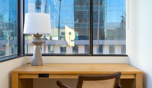 Estudio clásico (Self Check-in with Virtual Front Desk)