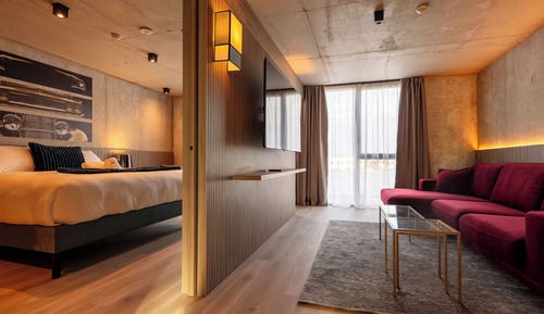 Suite Deluxe, acceso a la piscina