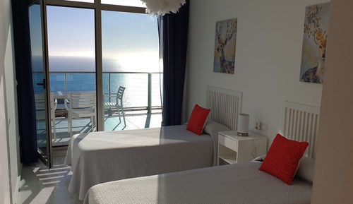 Apartamento exclusivo, 3 habitaciones, vistas al mar