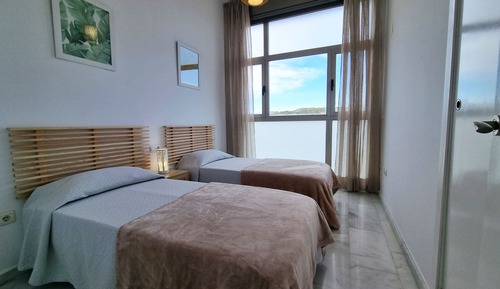 Apartamento de lujo, 3 habitaciones, vistas al mar