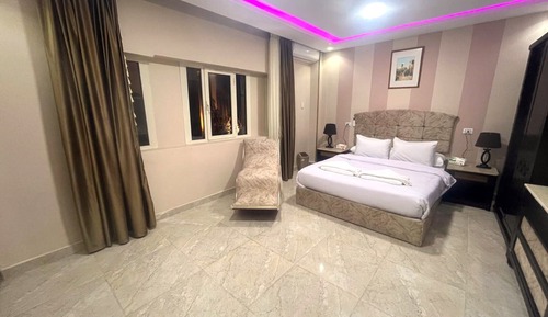 Habitación Deluxe doble, vistas a la piscina