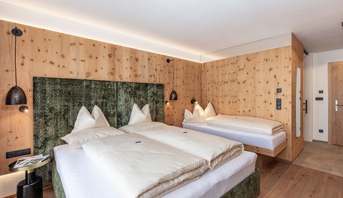 Habitación Confort doble, balcón, vistas a la montaña