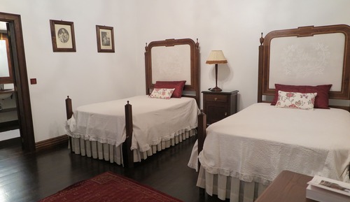 Habitación con 2 camas individuales