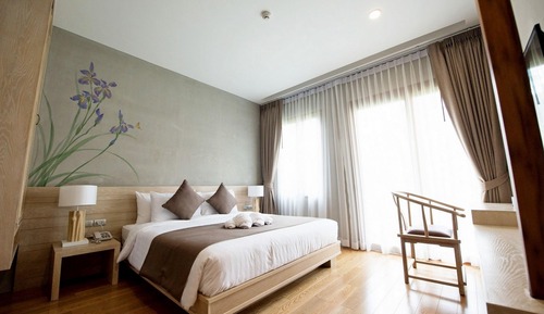Suite Premier, 1 cama doble, balcón, vistas al jardín