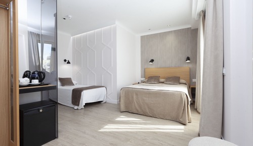 Habitación triple Premium, terraza