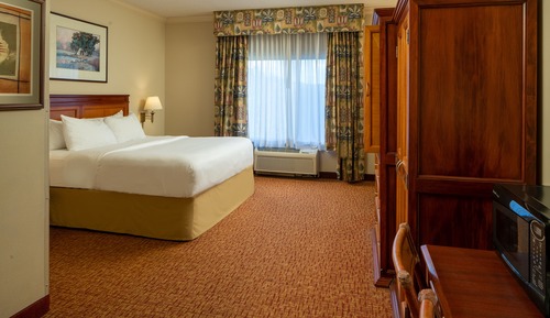 Habitación estándar, 1 cama de matrimonio grande, en una planta alta