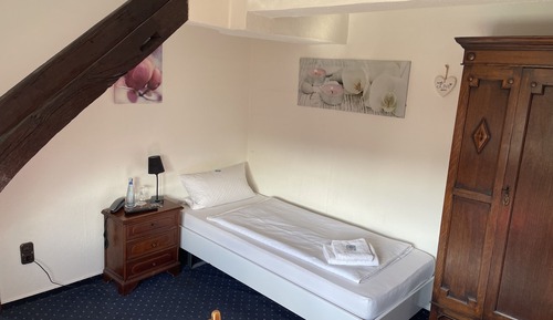 Habitación individual clásica, baño privado (zweite Etage )