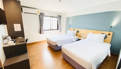 Standard Twin Room With Windows
