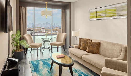 Belmont Suite