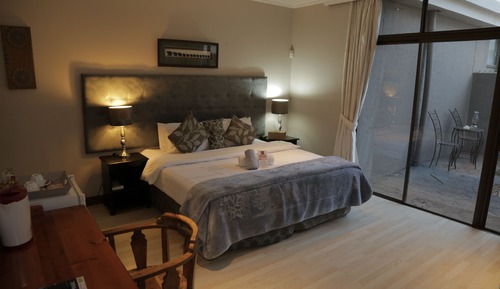 Habitación Deluxe doble, 1 cama de matrimonio, vistas al jardín