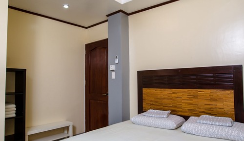 Suite estudio de lujo, 1 habitación, balcón, vistas parciales al mar