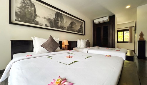 Habitación Deluxe doble, junto a la piscina