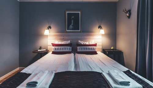 Habitación con 1 cama doble o 2 individuales, baño compartido