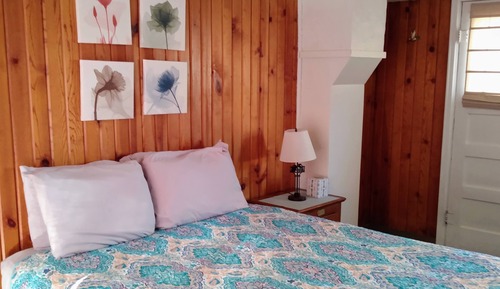 Hummingbird Room