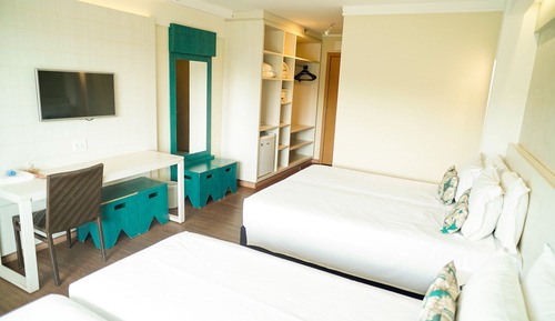 Premier Família Pet Friendly - Incluso acesso ao Parque Aquático Hot Beach Olímpia