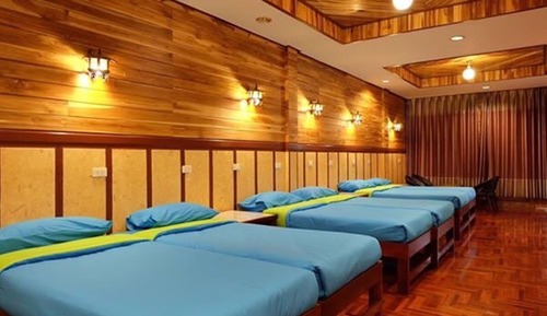 Suite for 6 persons