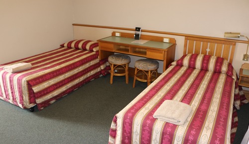 Habitación con 2 camas individuales