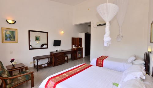 Habitación superior con 1 cama doble o 2 individuales