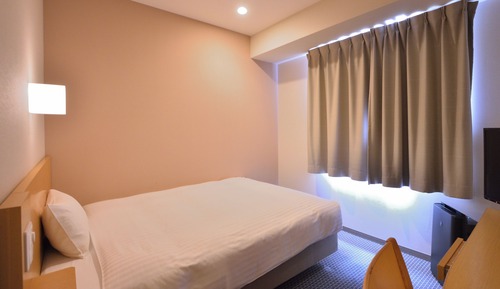 Habitación individual, no fumadores (  A  )