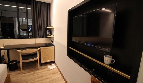Suite (Corner)