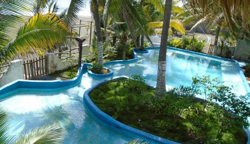 Habitación triple, vistas al mar