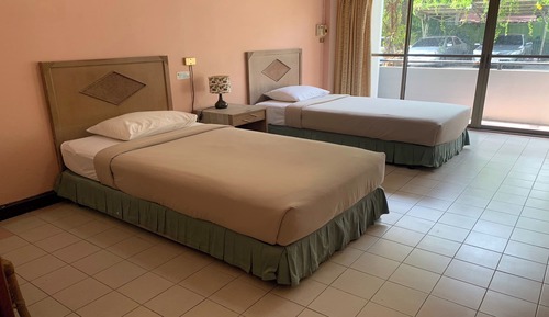 Habitación estándar con 2 camas individuales